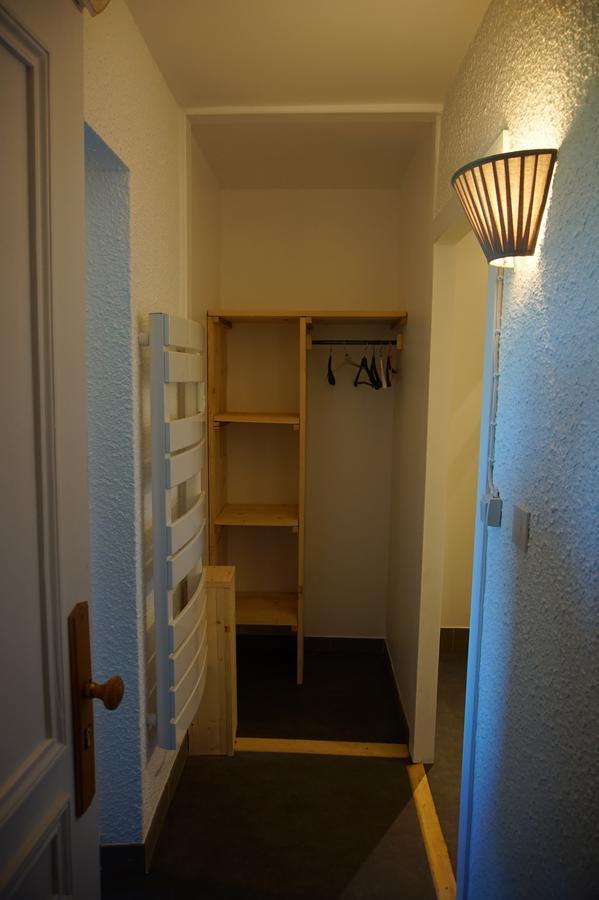 Auberge De La Perdrix Hauterive-la-Fresse Esterno foto