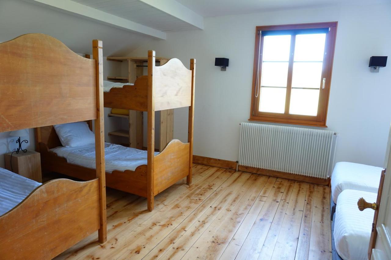 Auberge De La Perdrix Hauterive-la-Fresse Esterno foto
